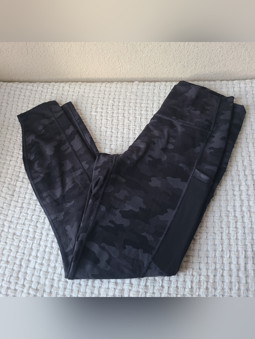 Fabletics Powerhold Camo Athletic Leggings Women's Size S